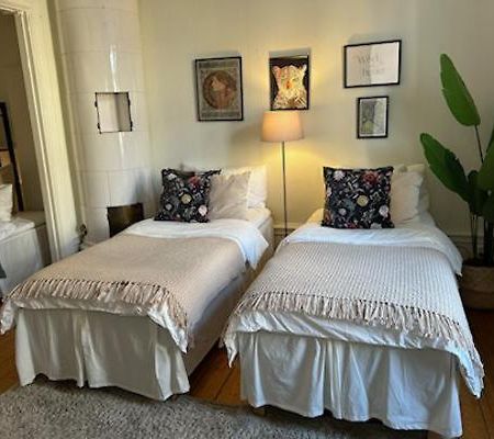Stockholm Loft Haven 3 Beds In A 1- Bedroom Gem - 917 المظهر الخارجي الصورة