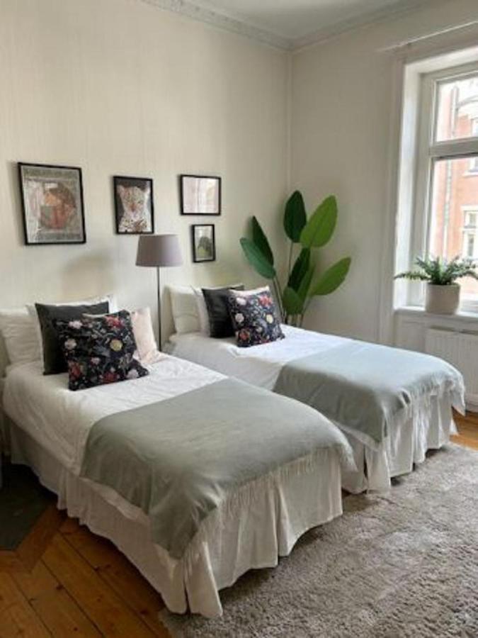 Stockholm Loft Haven 3 Beds In A 1- Bedroom Gem - 917 المظهر الخارجي الصورة