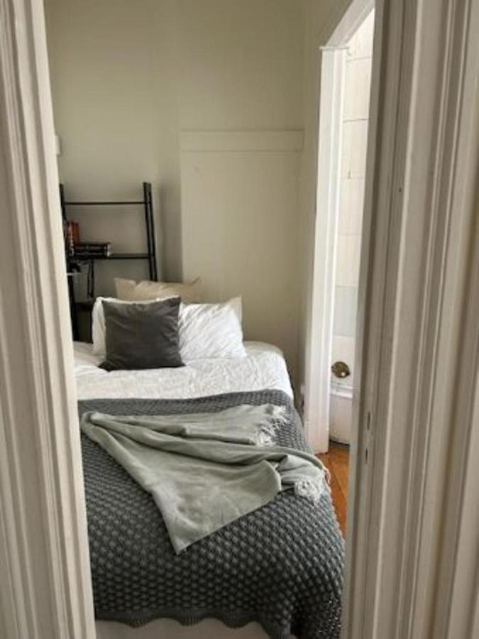 Stockholm Loft Haven 3 Beds In A 1- Bedroom Gem - 917 المظهر الخارجي الصورة