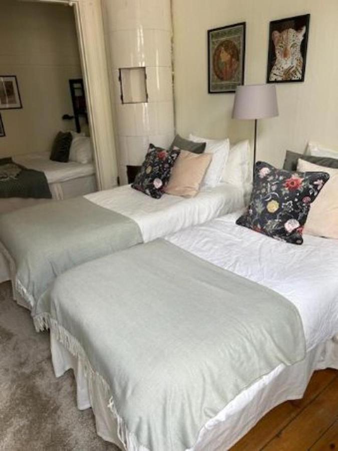 Stockholm Loft Haven 3 Beds In A 1- Bedroom Gem - 917 المظهر الخارجي الصورة