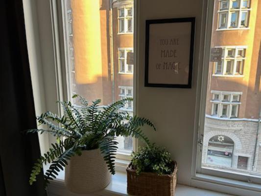 Stockholm Loft Haven 3 Beds In A 1- Bedroom Gem - 917 المظهر الخارجي الصورة