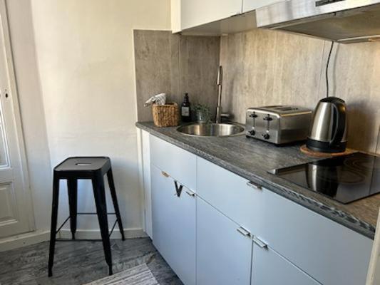Stockholm Loft Haven 3 Beds In A 1- Bedroom Gem - 917 المظهر الخارجي الصورة